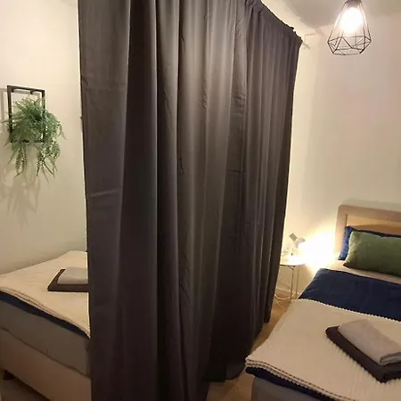 Stay-at-aj Homes Mit Komplett Ausgestatteter Küche, Balkon, 8 Hotel-boxspringbetten In 4 Schlafzimmern&schlafsofa Sowie Kostenlos Inklusive Bettwäsche, Handtücher, Verbrauchsartikel, Parkplatz, Wifi&smarttv Apartment Kamen